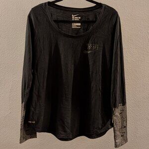 Large Black Long Sleeve Dri-Fit Nike Tee with Graffiti Detailing Sz L
